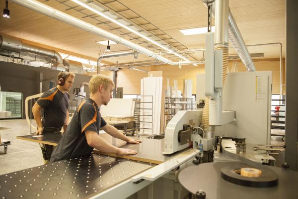 Holzwerkstatt-Innenausbau