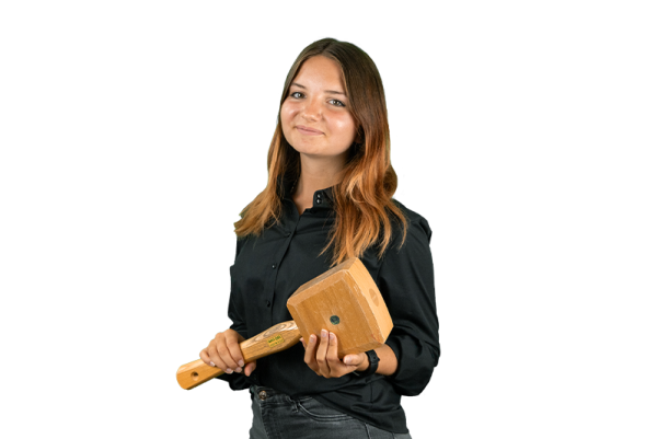 Ausbildung Schreiner Laura 3zu2 800px Ausbildung Schreiner Laura 3zu2 800px