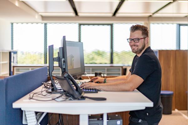 Ladenbau Technischer Zeichner Engineering Arbeitsplatz